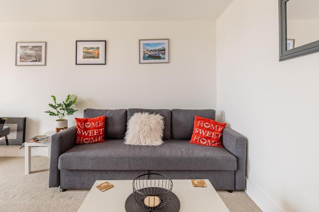Modern Flat With Island Views In Heart Of Tenby Dış mekan fotoğraf
